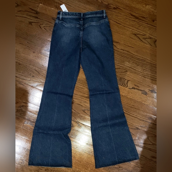 NWT Express Mid Rise Dark Wash Raw Hem Yoke Dream 70s Flare - Picture 2 of 7